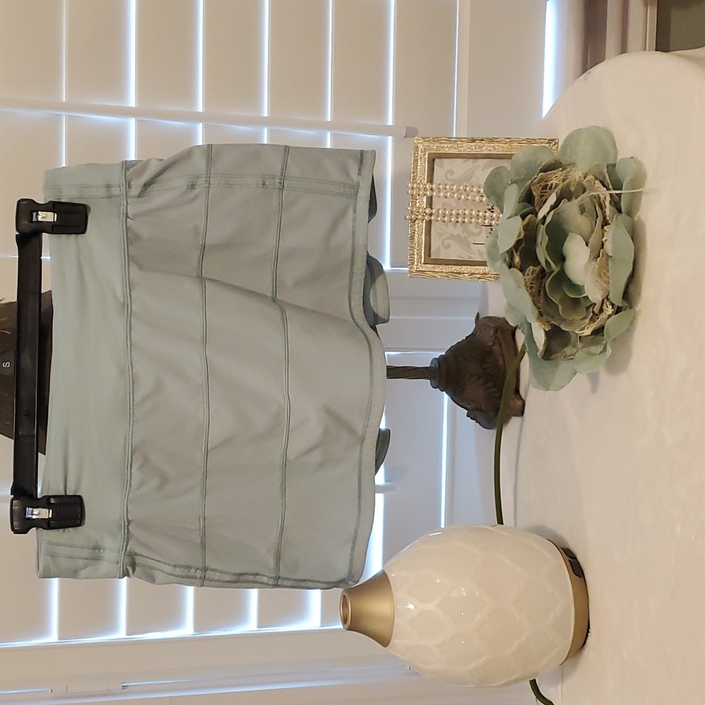 Lululemon Pace skirt